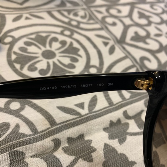 Like NEW Dolce & Gabbana Sunglasses - Picture 6 of 7